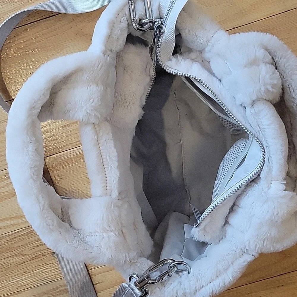 Lululemon Quilted Grid Tote Mini 5L Plush Fleece Tote In Bone